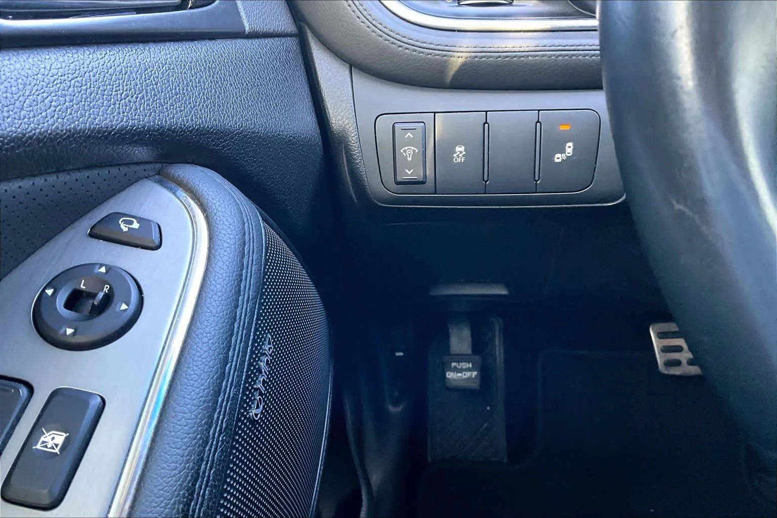 Used 2014 Satin Metal Kia SX Turbo image 31