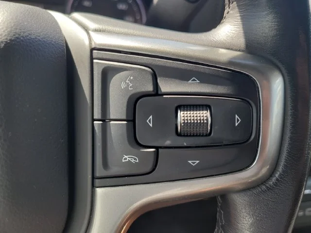 Used 2021 Silver Chevrolet LT image 30