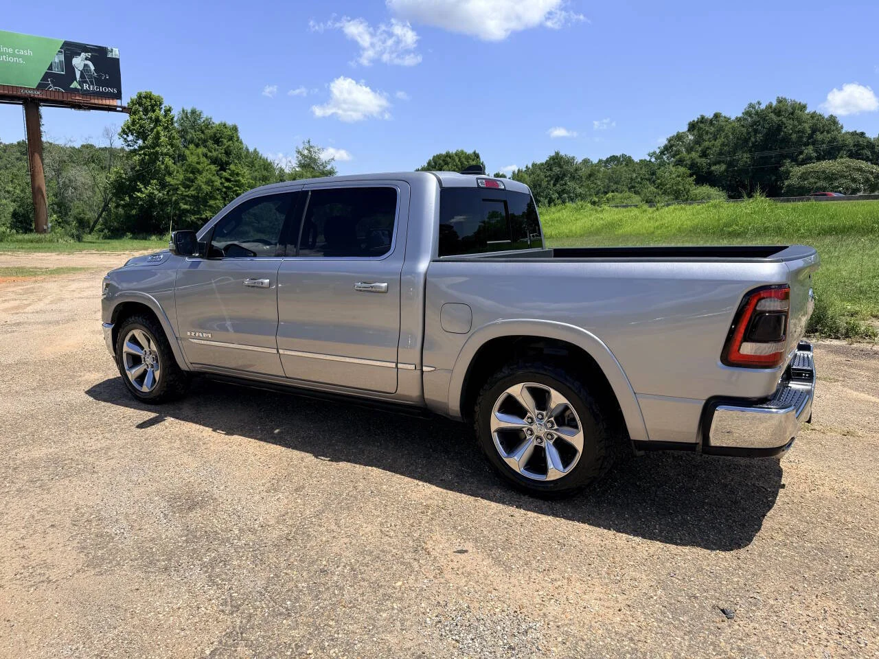 Used 2019 Silver RAM Limited 4x2 4dr Crew Cab 5.6 ft. SB Pickup image 3