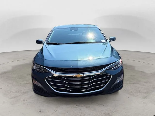 Used 2024 Blue Chevrolet LT image 2