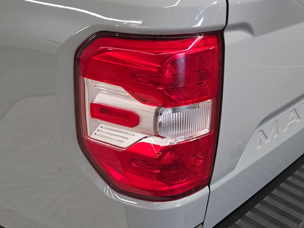 Used 2023 Green Ford Lariat image 15