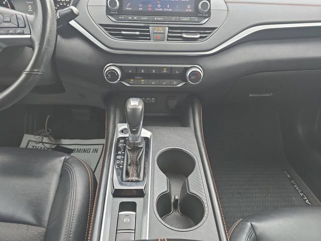 Used 2022 Black Nissan 2.5 SR image 3