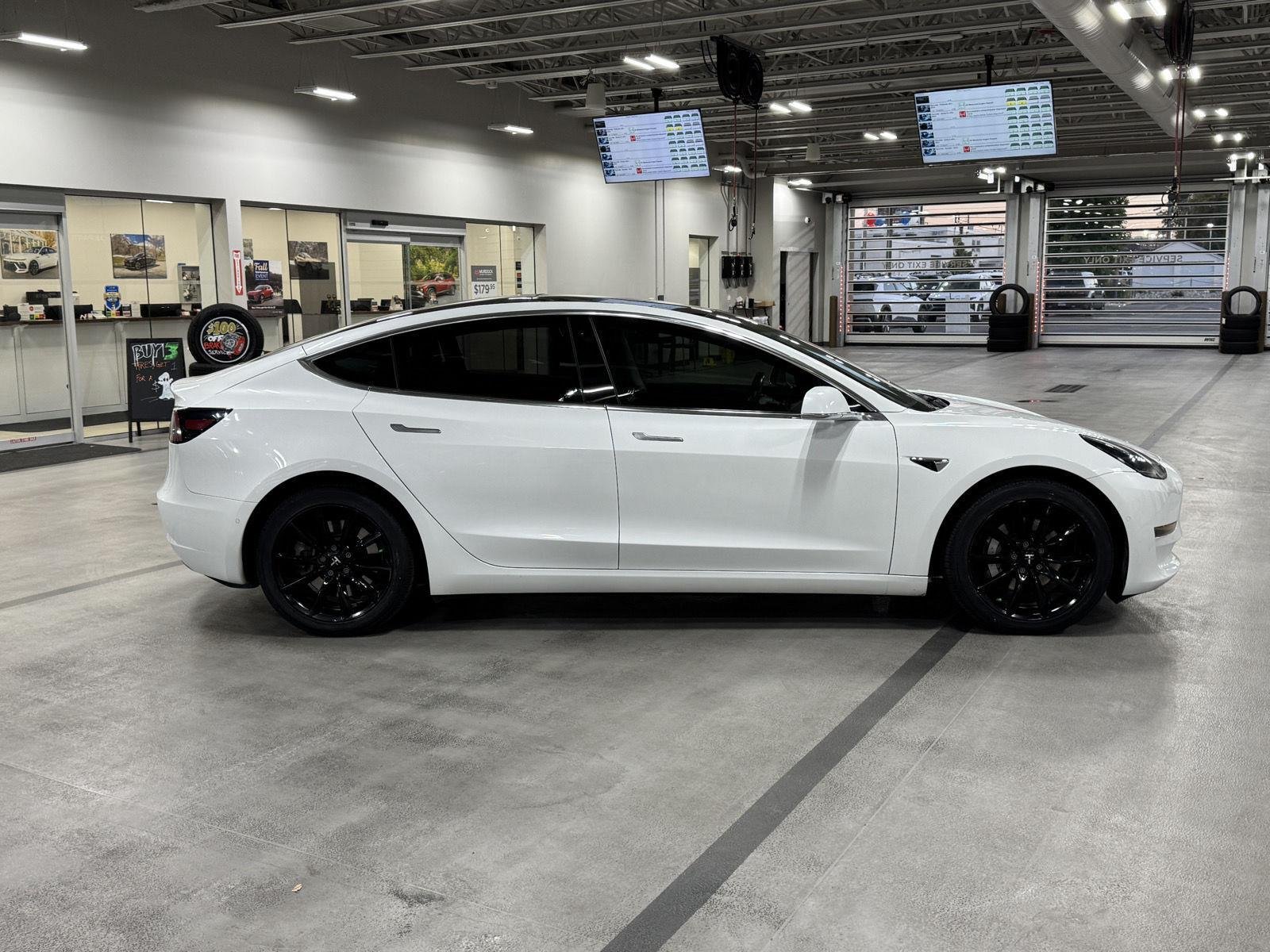 2018 Tesla Model 3 Long Range Dual Motor - Photo 12