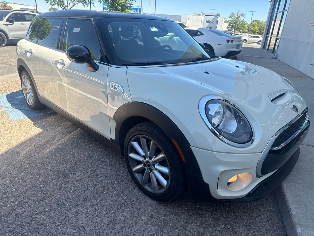 Used 2019 White MINI Classic image 8