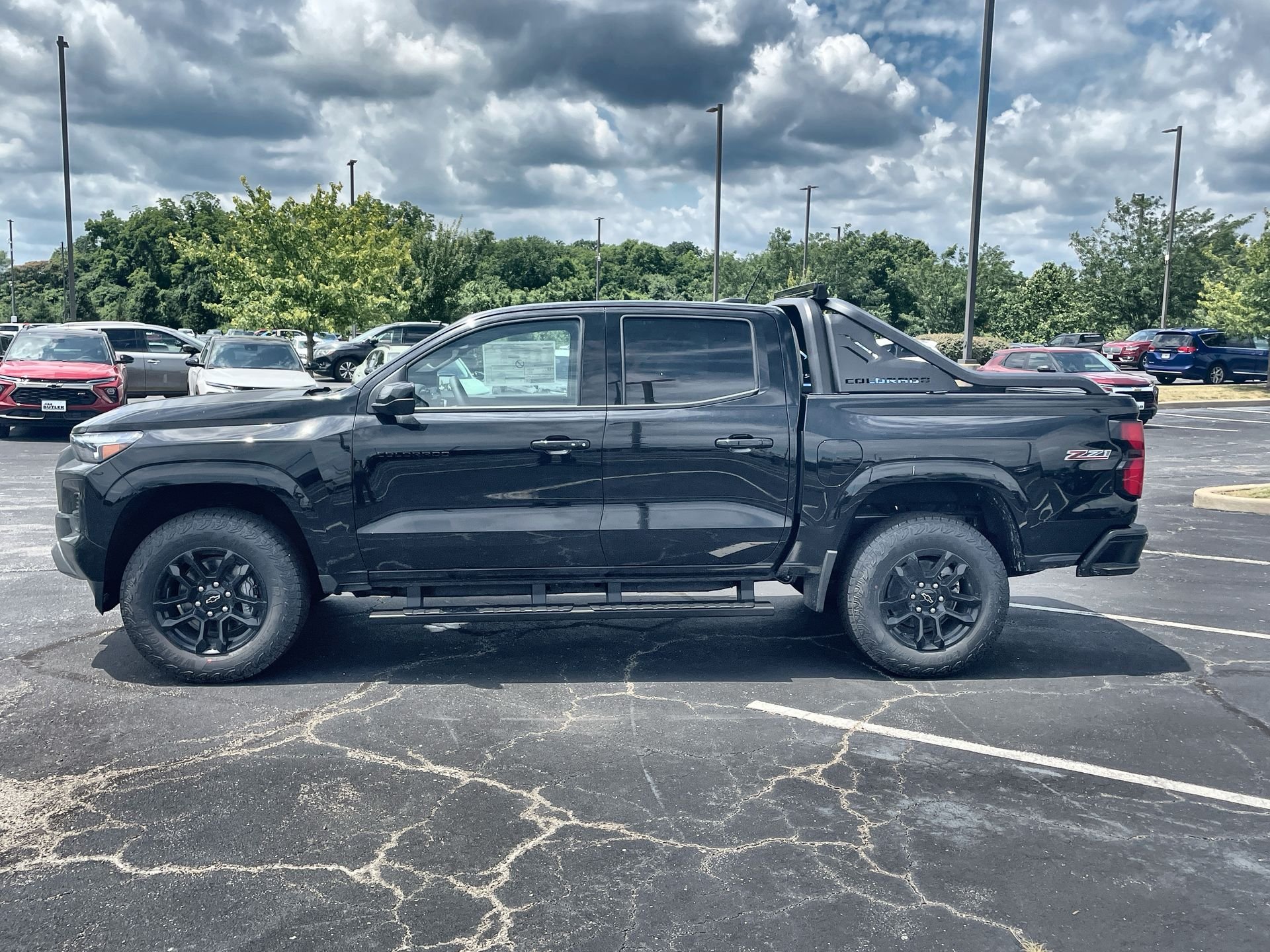 New 2025 Black Chevrolet Z71 image 34