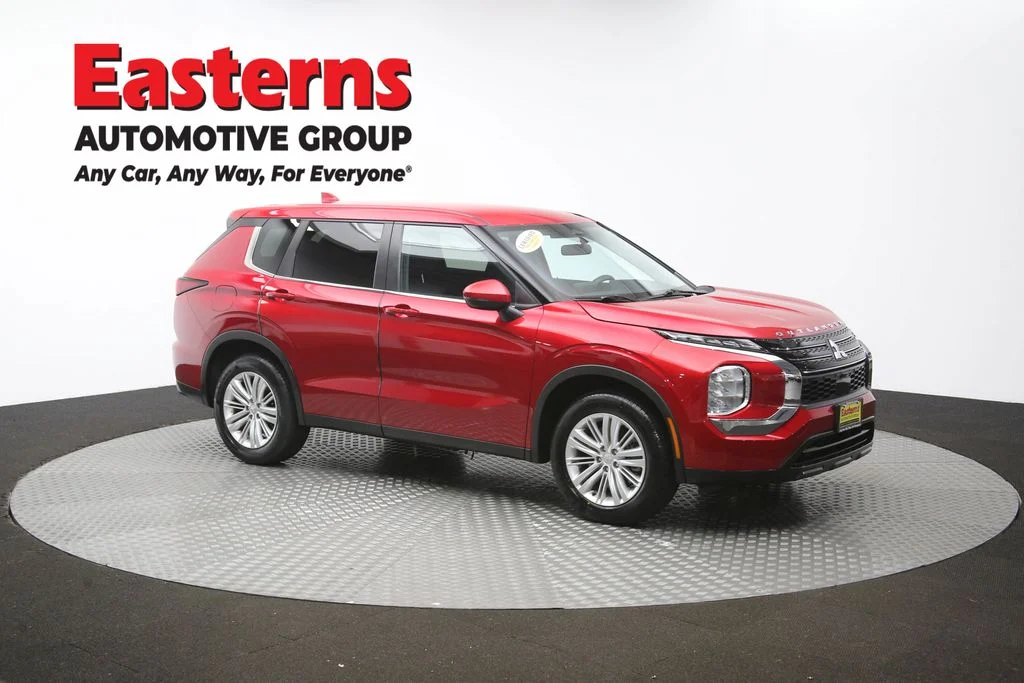 Used 2024 Red Mitsubishi ES image 47