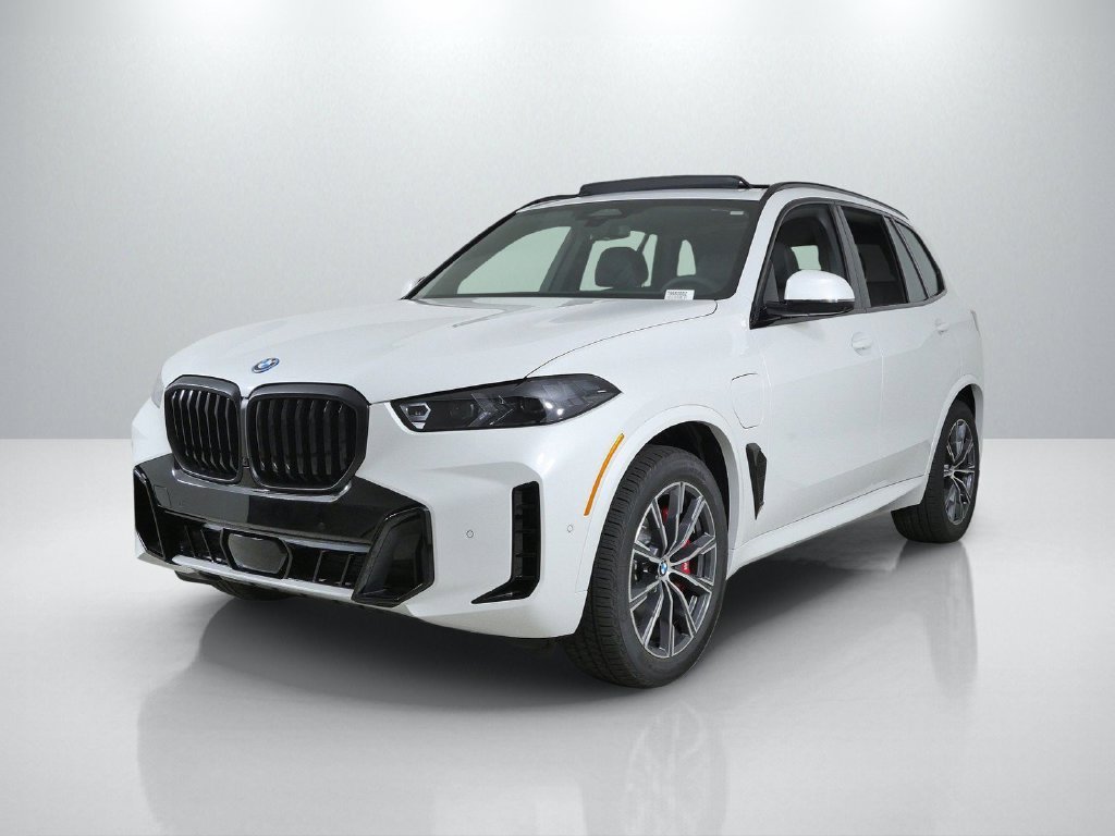 New 2026 Mineral White Metallic BMW xDrive50e image 1