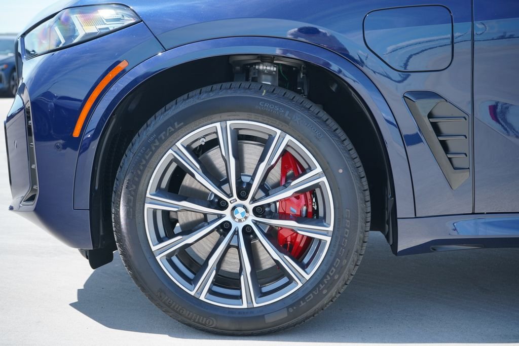 New 2026 Tanzanite Blue II Metallic BMW xDrive50e image 5