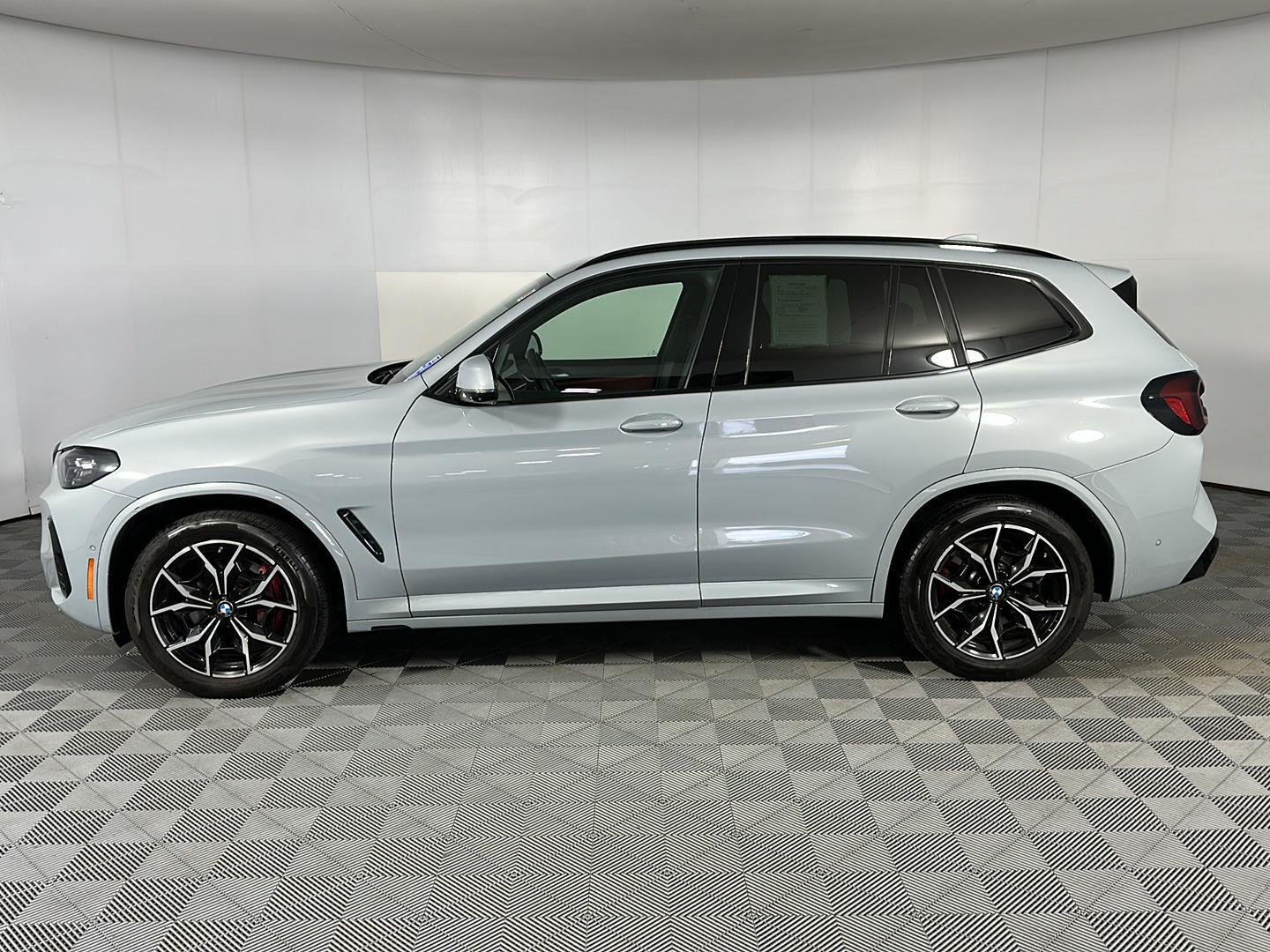 Used 2024 Brooklyn Grey Metallic BMW xDrive30i image 5
