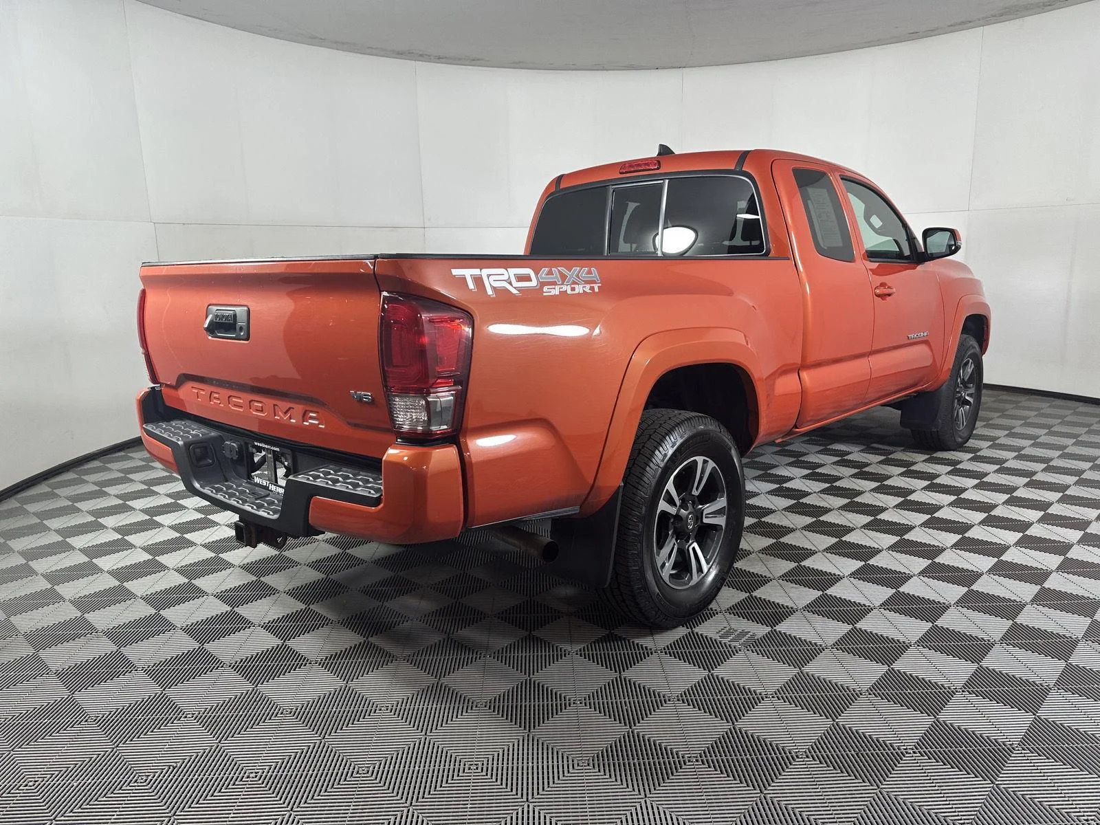 Used 2017 Inferno Toyota  image 14
