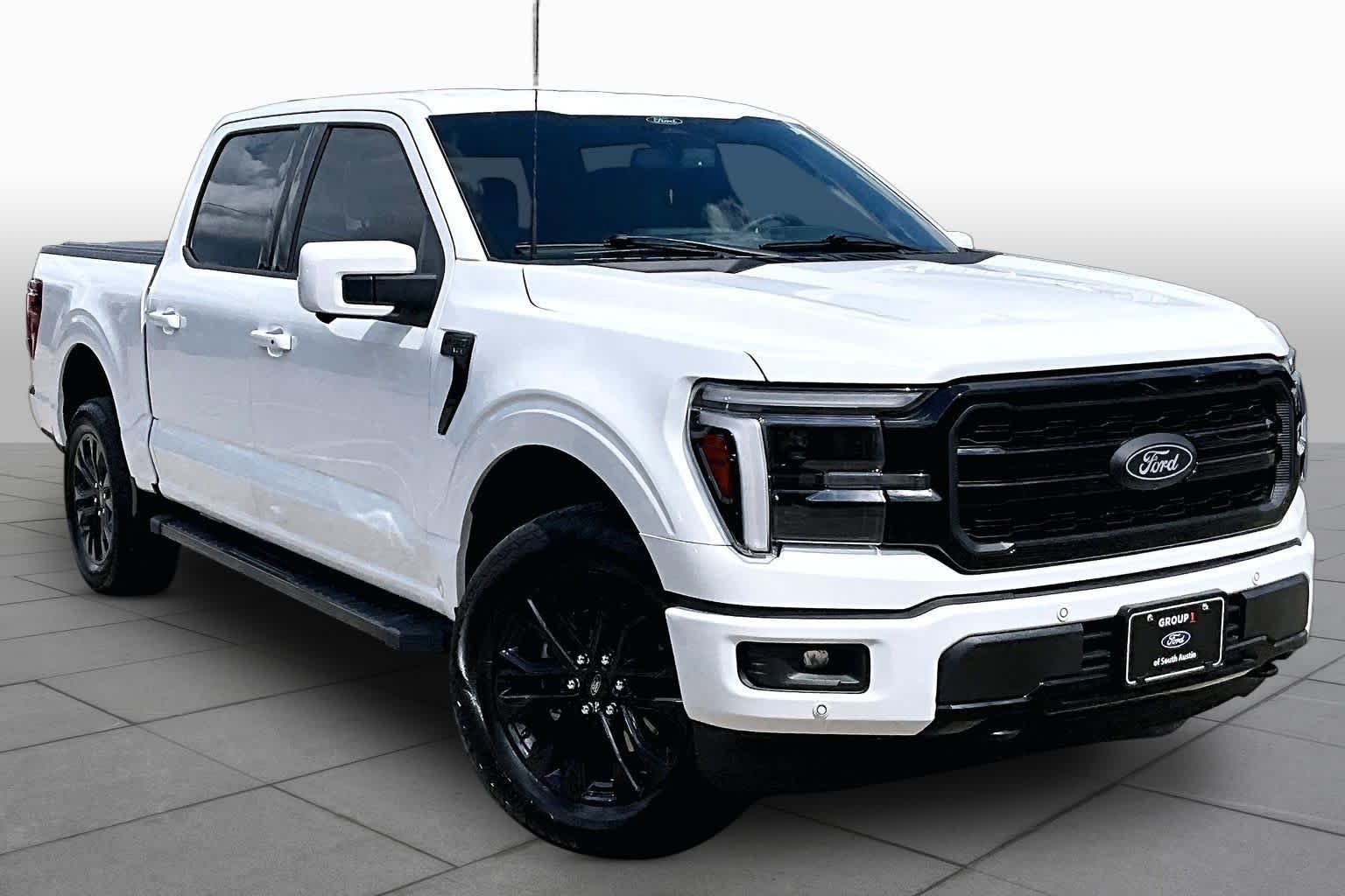 Used 2025 Oxford White Ford LARIAT image 5