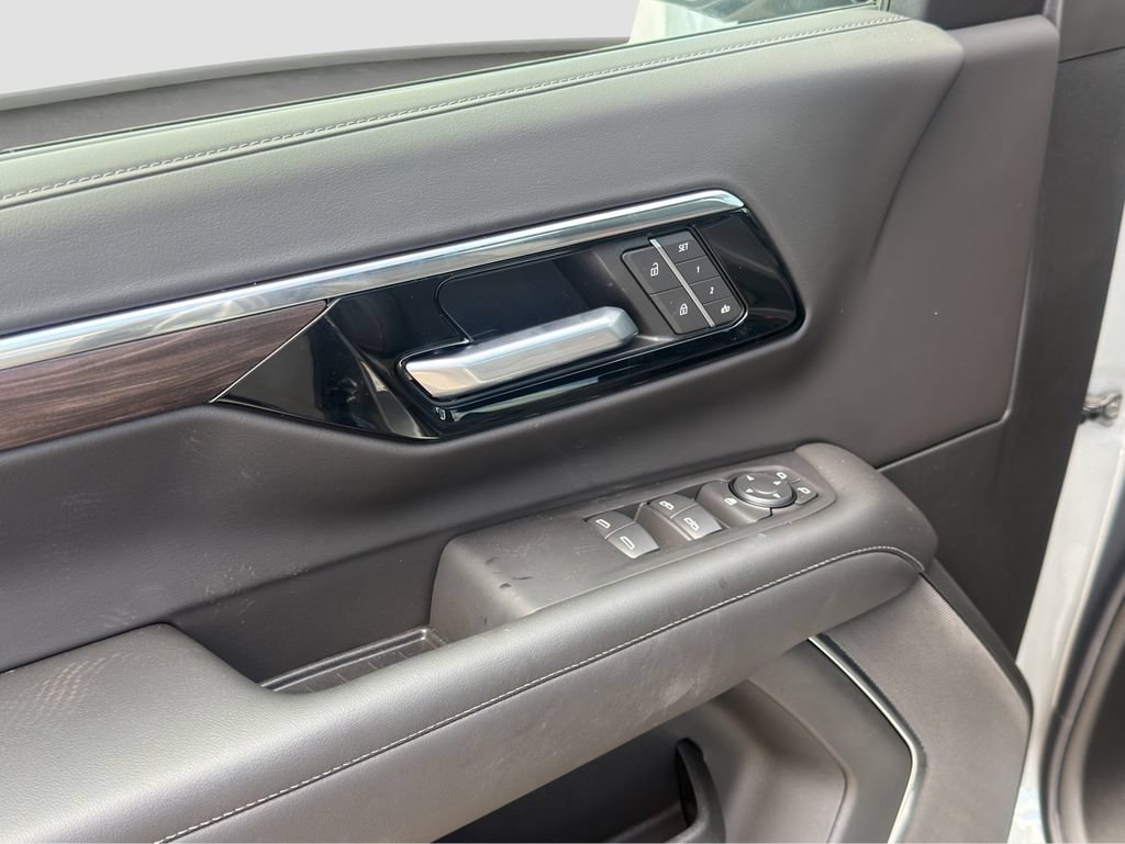 2026 Chevrolet Tahoe Z71 - Photo 12