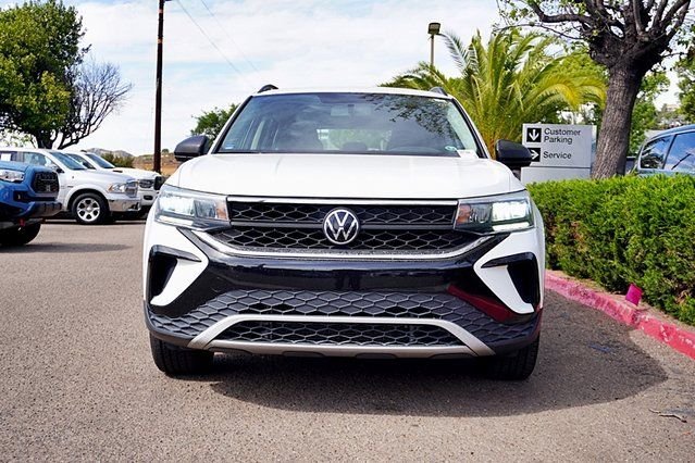Used 2022 White Volkswagen 1.5T S image 4