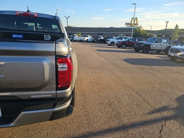 Used 2026 Silver GMC Elevation image 7