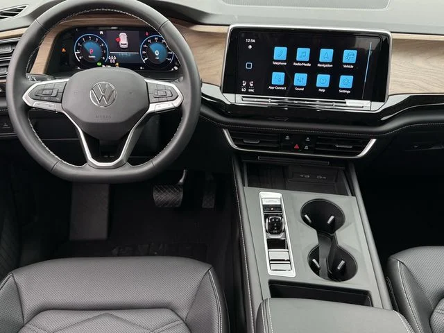 New 2026 White Volkswagen 2.0T SE image 9