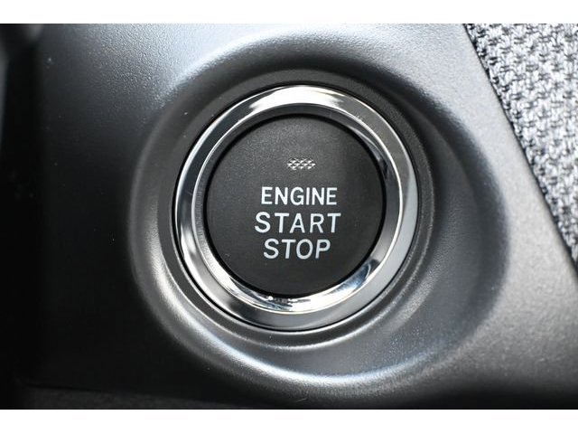 New 2026 CRYSTAL WHITE PEARL Subaru Limited image 26