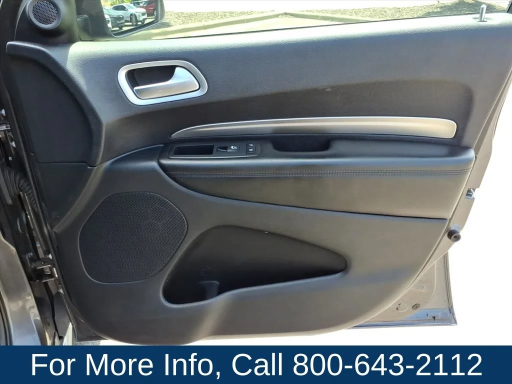 Used 2019  Dodge SXT Plus image 29