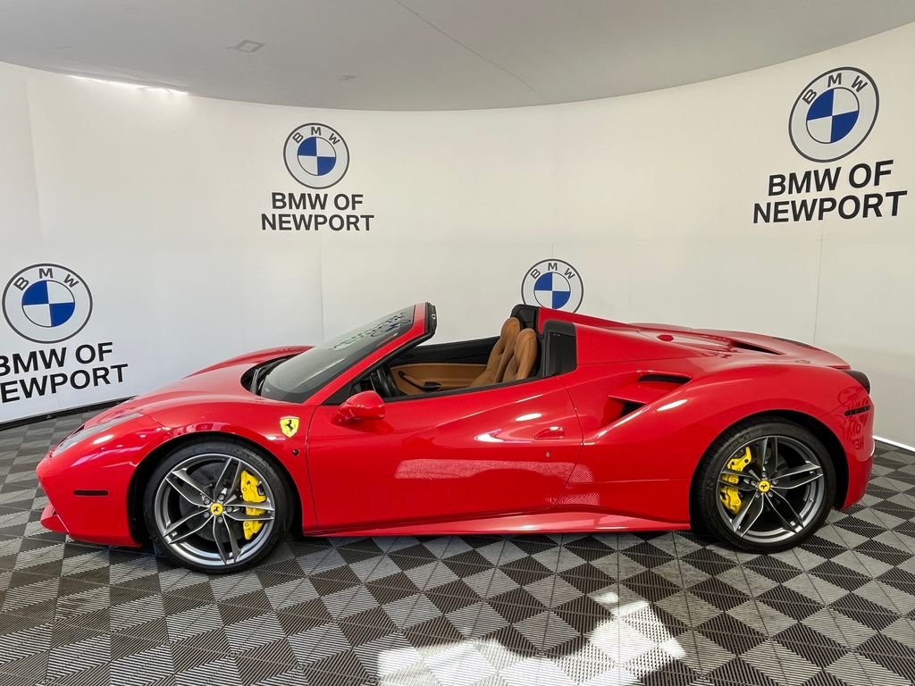 Used 2019 Red Ferrari Base image 38