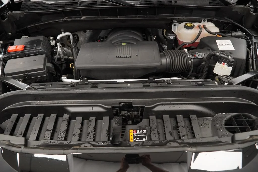 Used 2023 Onyx Black GMC Elevation image 43