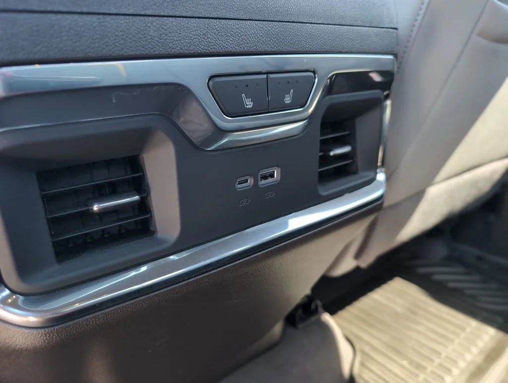 2025 Chevrolet Silverado 1500 LTZ - Photo 12