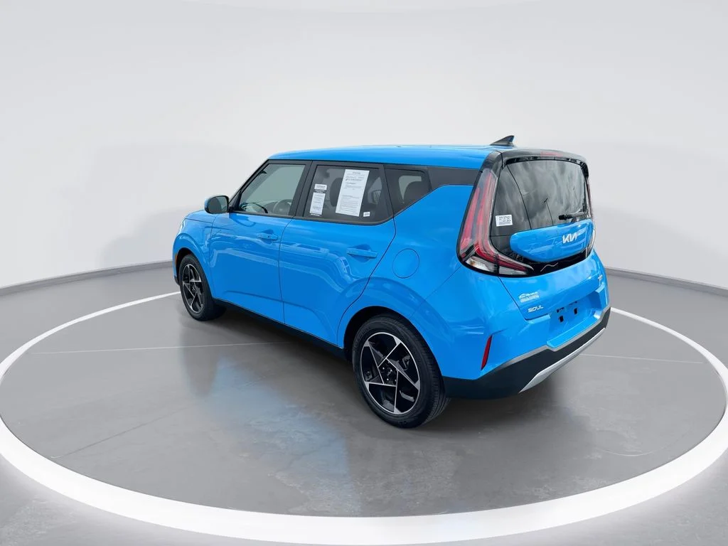 Used 2023 Blue Kia EX image 6