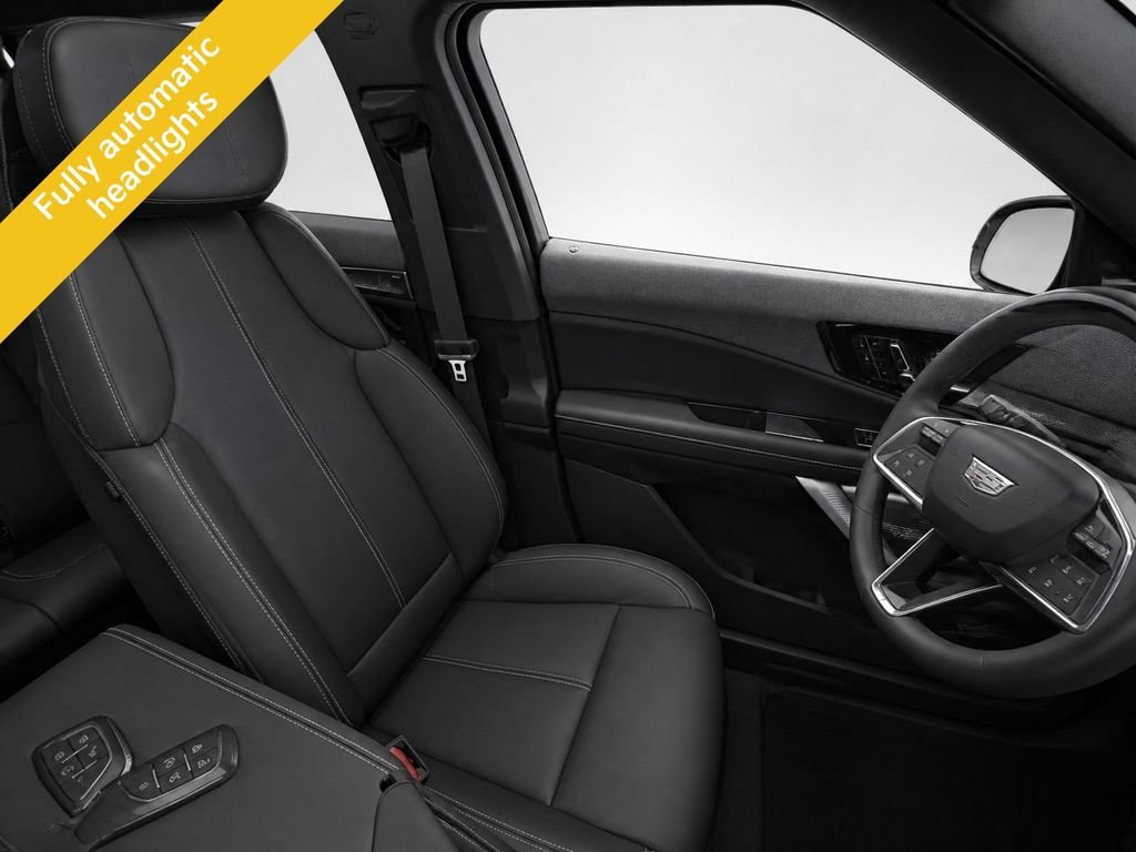 Used 2025 Silver Cadillac Luxury image 16