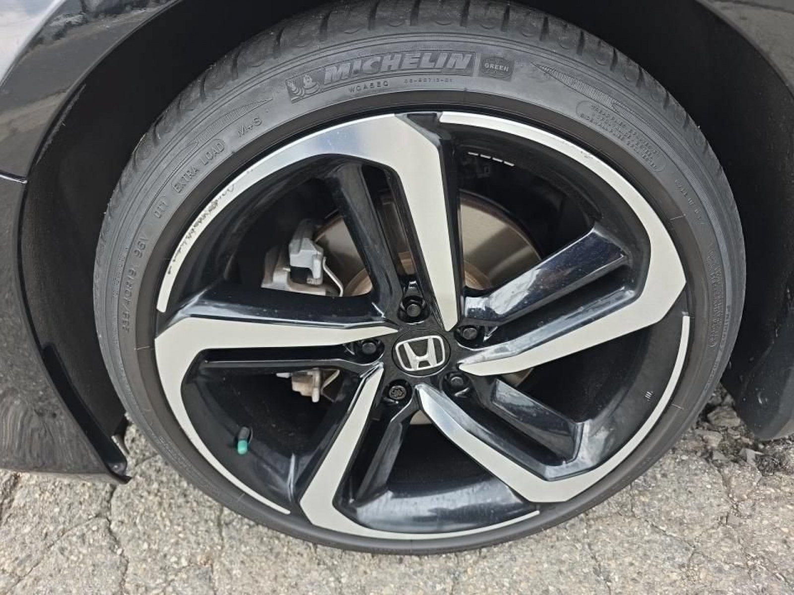 Used 2021 Crystal Black Pearl Honda Sport image 8