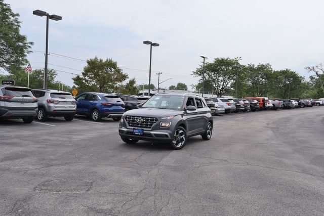 Certified Used 2023 Gray Hyundai SEL image 2
