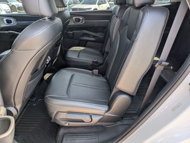 Used 2023 White Kia SX image 21