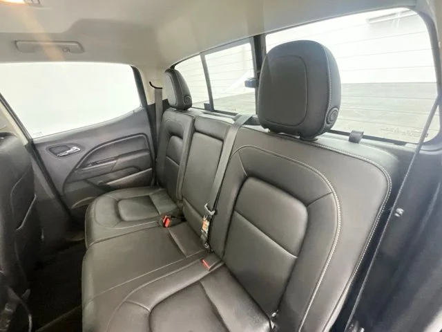 Used 2017 Black GMC SLT image 6