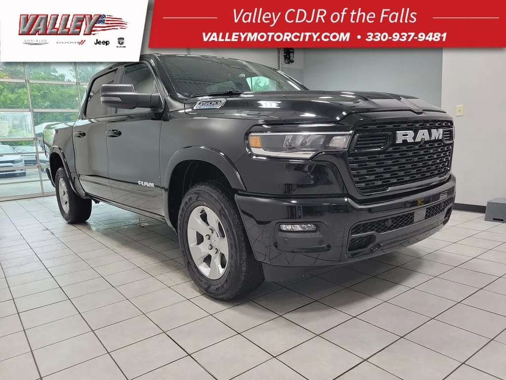 New 2026 Diamond Black Crystal Pearl-Coat Exterior Paint RAM Big Horn/Lone Star image 1