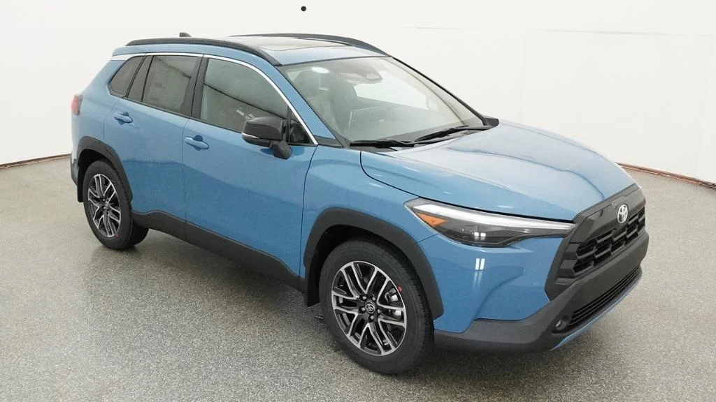 New 2026 Cavalry Blue Toyota XLE image 18
