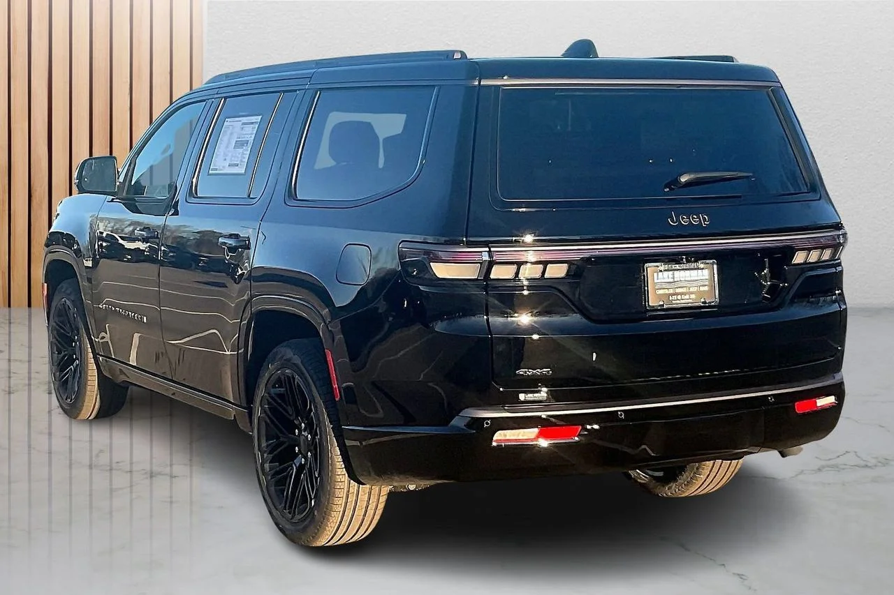 New 2026 High Gloss Black Jeep Limited Reserve image 6
