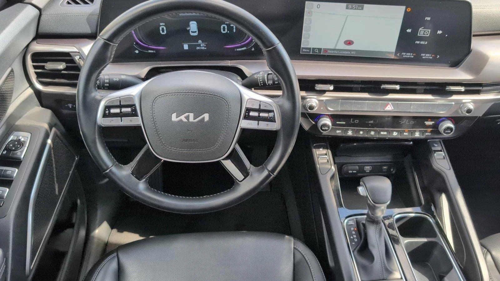 Used 2025 Everlasting Silver Kia S image 34