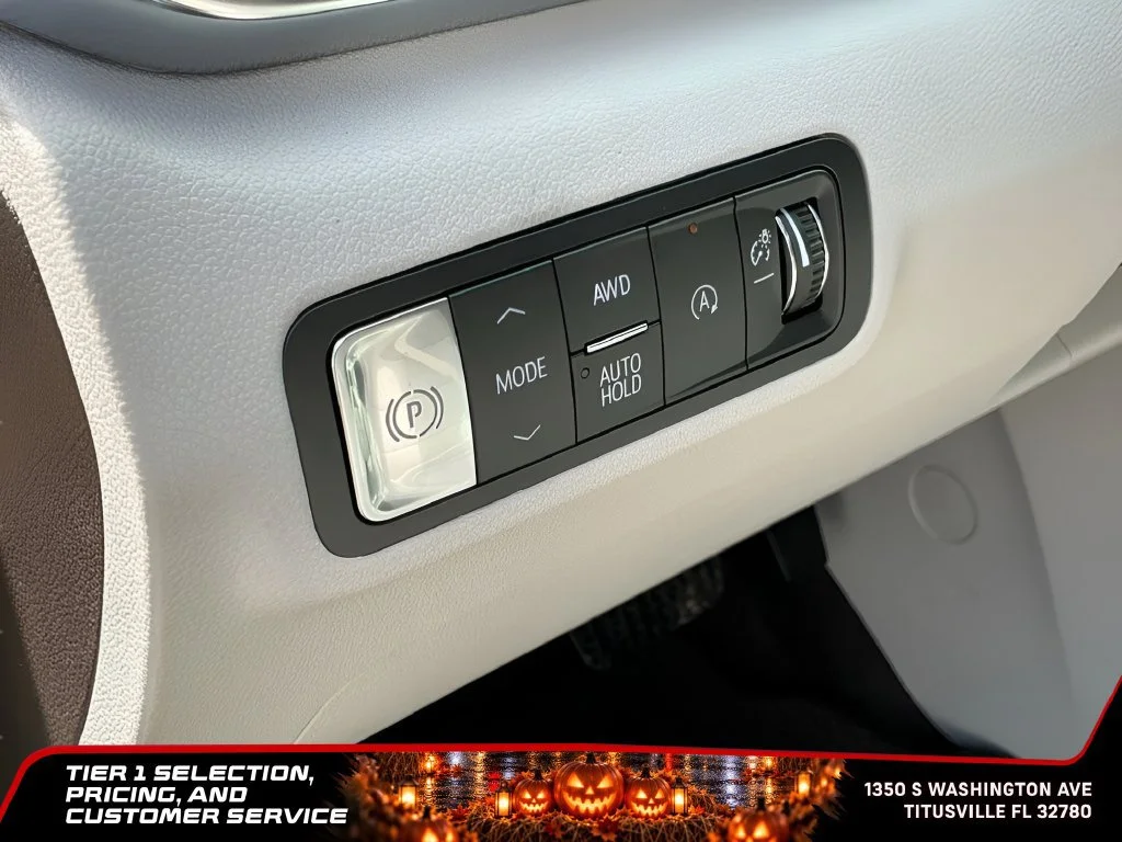 New 2026 Glacier White Tricoat GMC Denali image 22