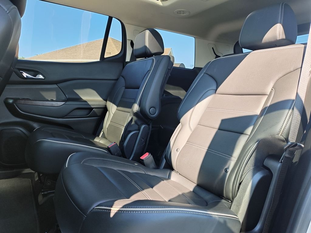 Used 2022 White GMC Denali image 14