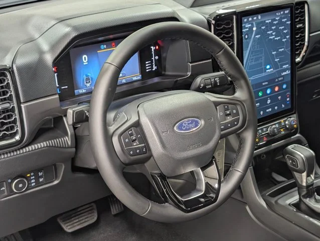 New 2026 Oxford White Ford XLT image 42