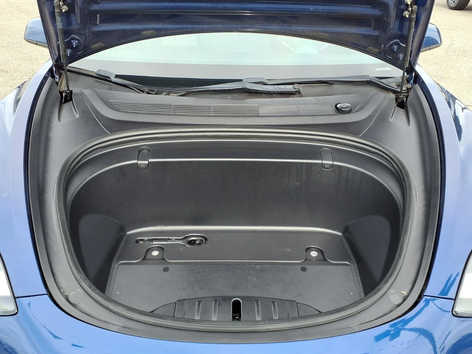 Used 2019 Deep Blue Metallic Tesla Long Range image 34