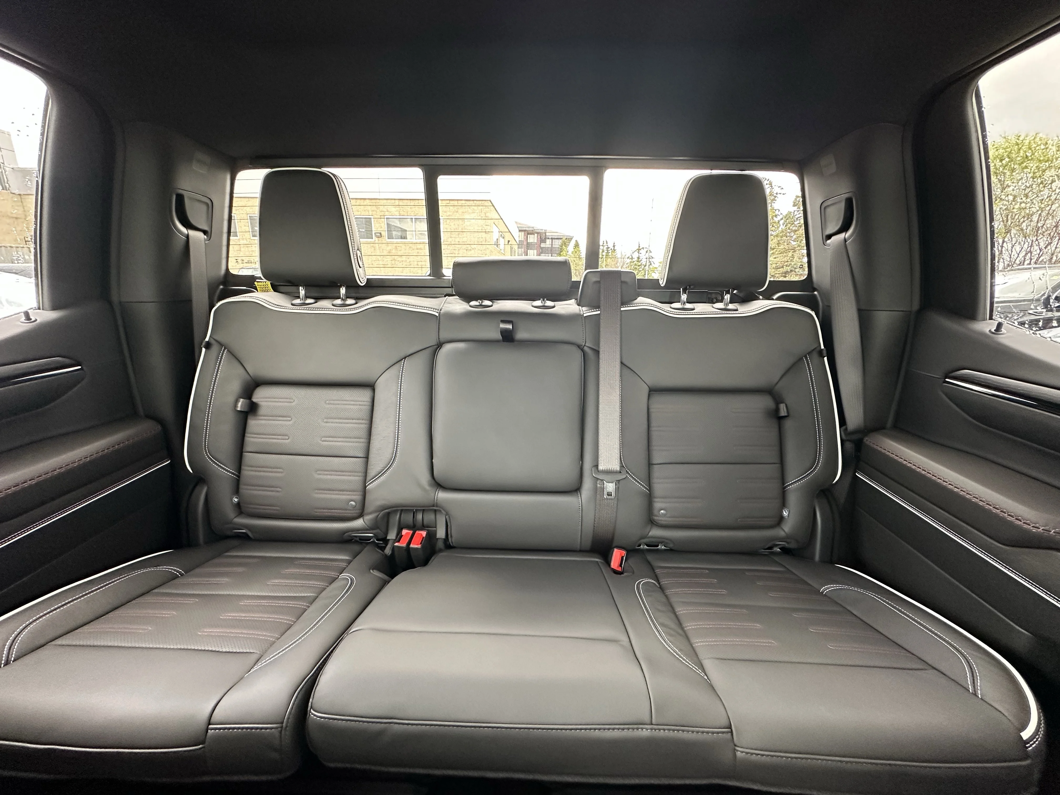 New 2026 Sterling Metallic GMC AT4X image 24