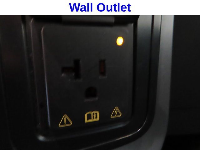 Used 2025 White Ford XLT image 25