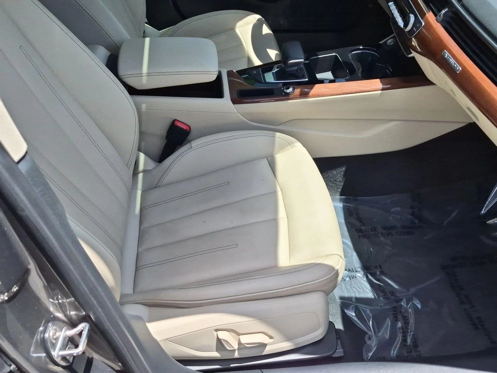 Used 2022 Florett Silver Metallic Audi Premium image 21