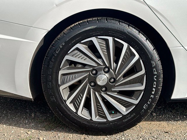 2022 Hyundai Sonata Hybrid Limited - Photo 11