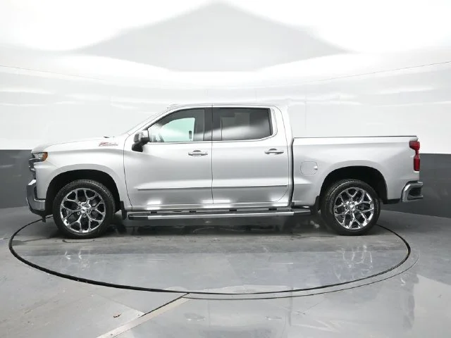 Used 2022 SILVER ICE METALLIC Chevrolet LTZ image 4