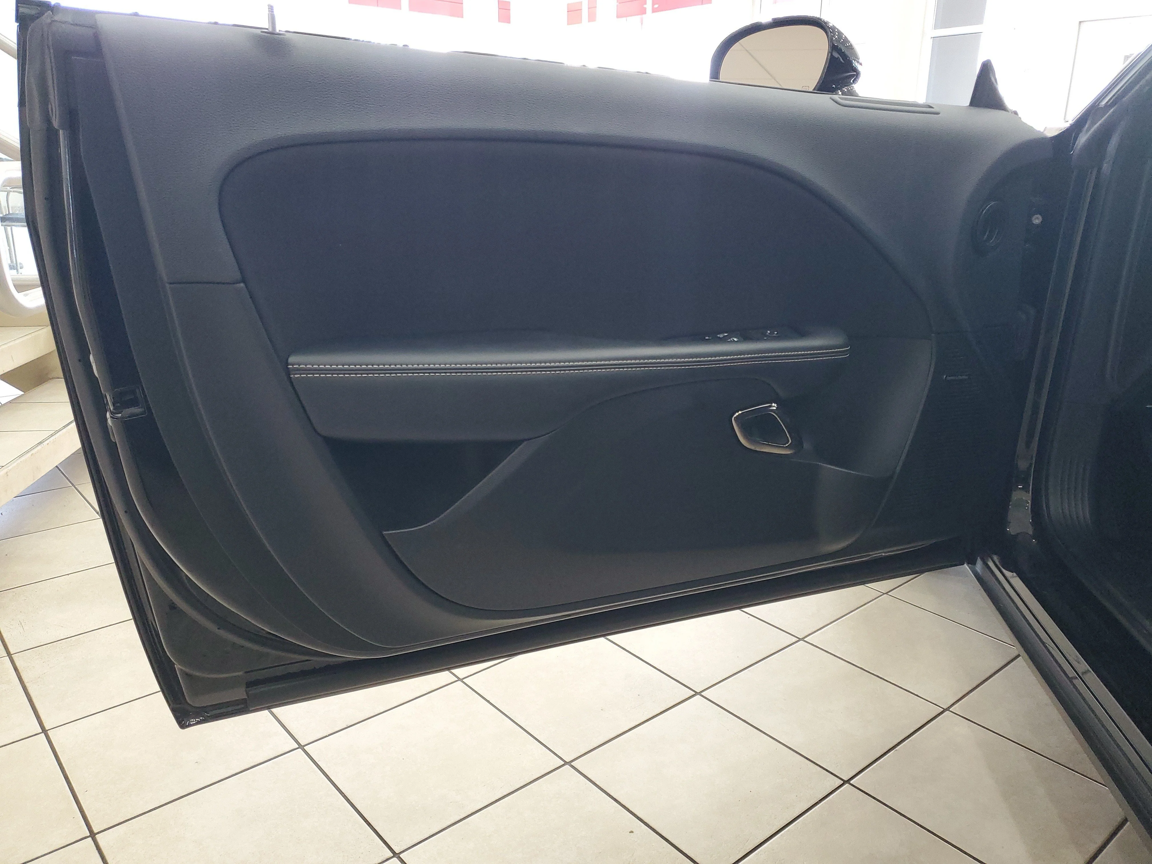 Used 2022 Pitch Black Clearcoat Dodge SRT Hellcat image 20