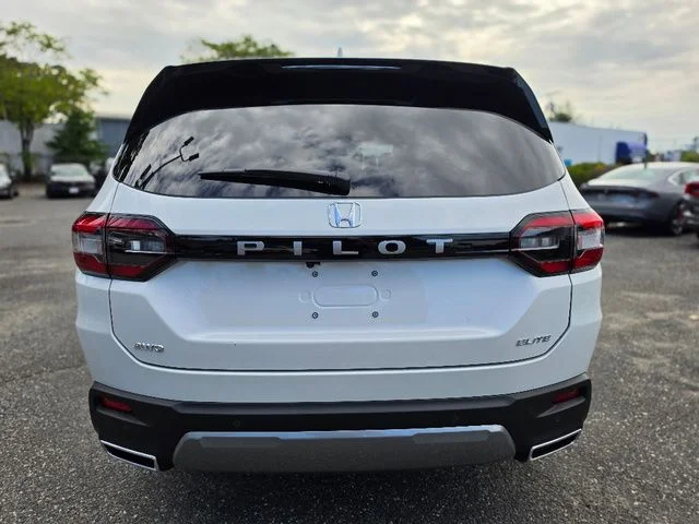 New 2026 Platinum White Pearl Honda Elite image 5