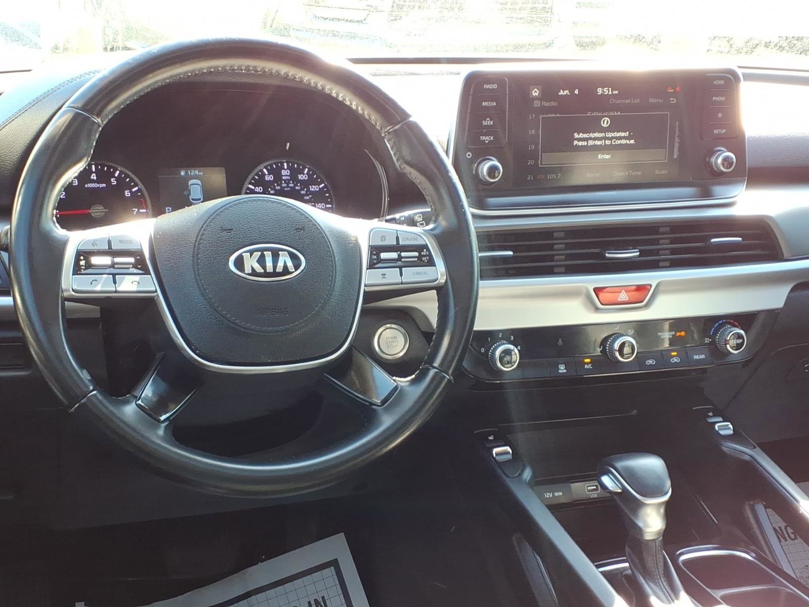 Used 2020 Snow White Pearl Kia S image 3