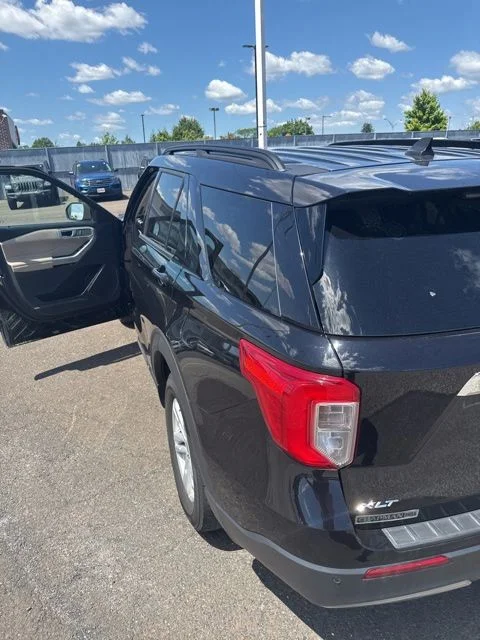 Used 2023 Black Ford XLT image 16