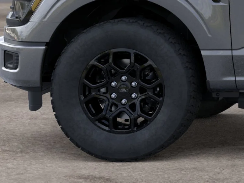 New 2026 Carbonized Gray Metallic Ford XLT image 19