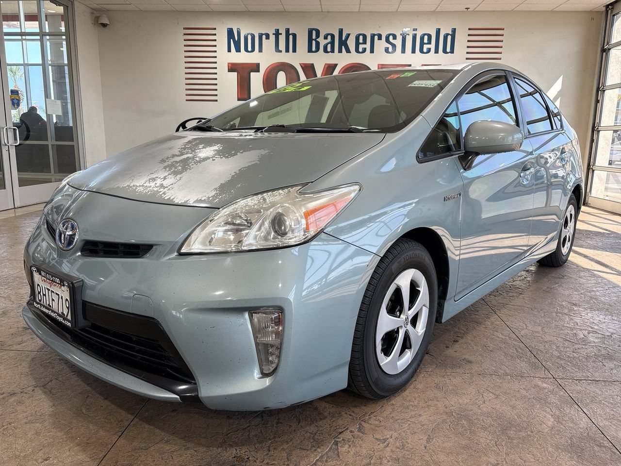 Used 2015 Pearl Toyota Four image 6