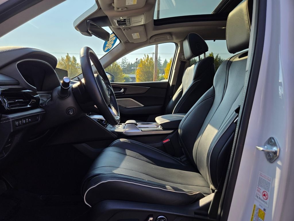 Used 2024 White Acura Advance image 21